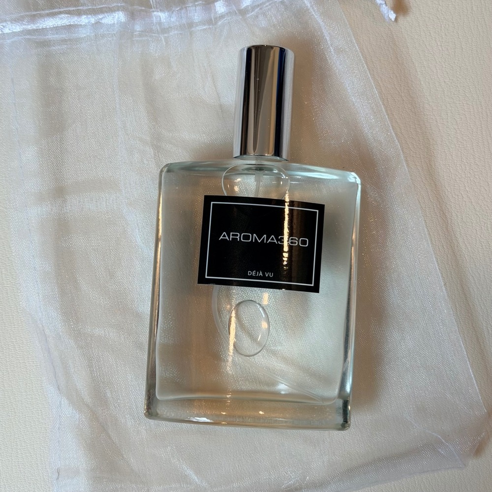 Aroma360 Deja Vu Room Spray Fragrance Mist 100ml Luxury Hotel Scent Minimalist